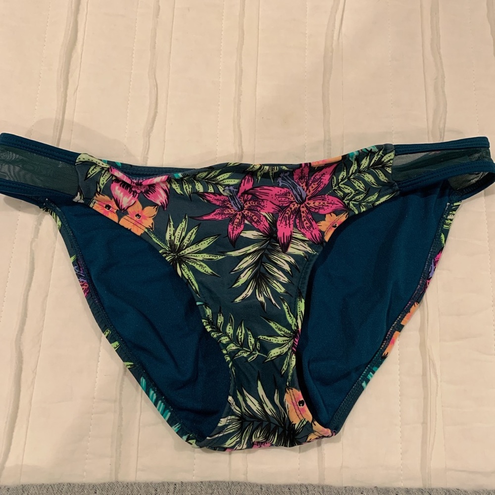 Women’s Bikini Bottoms